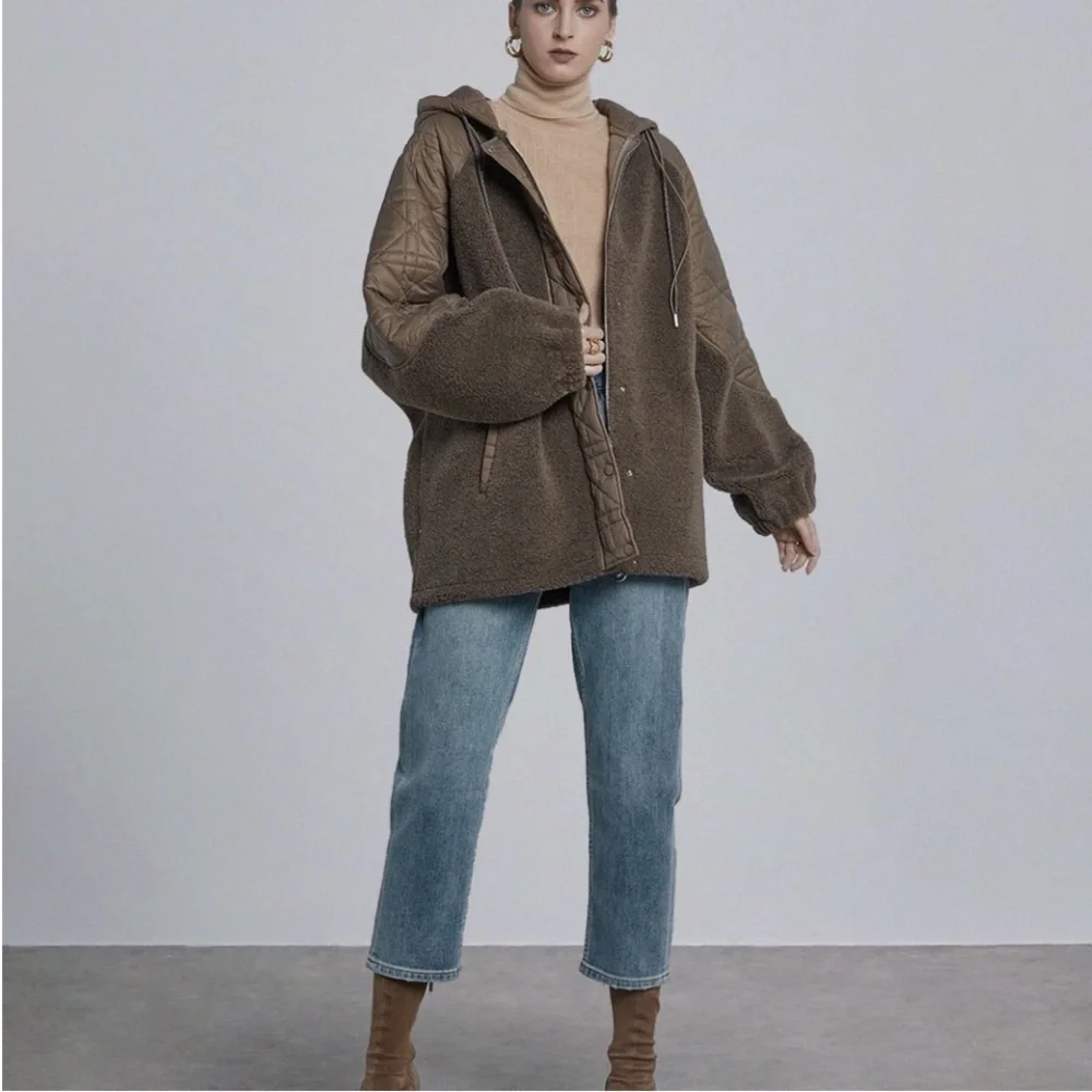 Silk Maison] Oversized Sherpa Quilted Fleece Jacket Coat - Picture 3 of 13